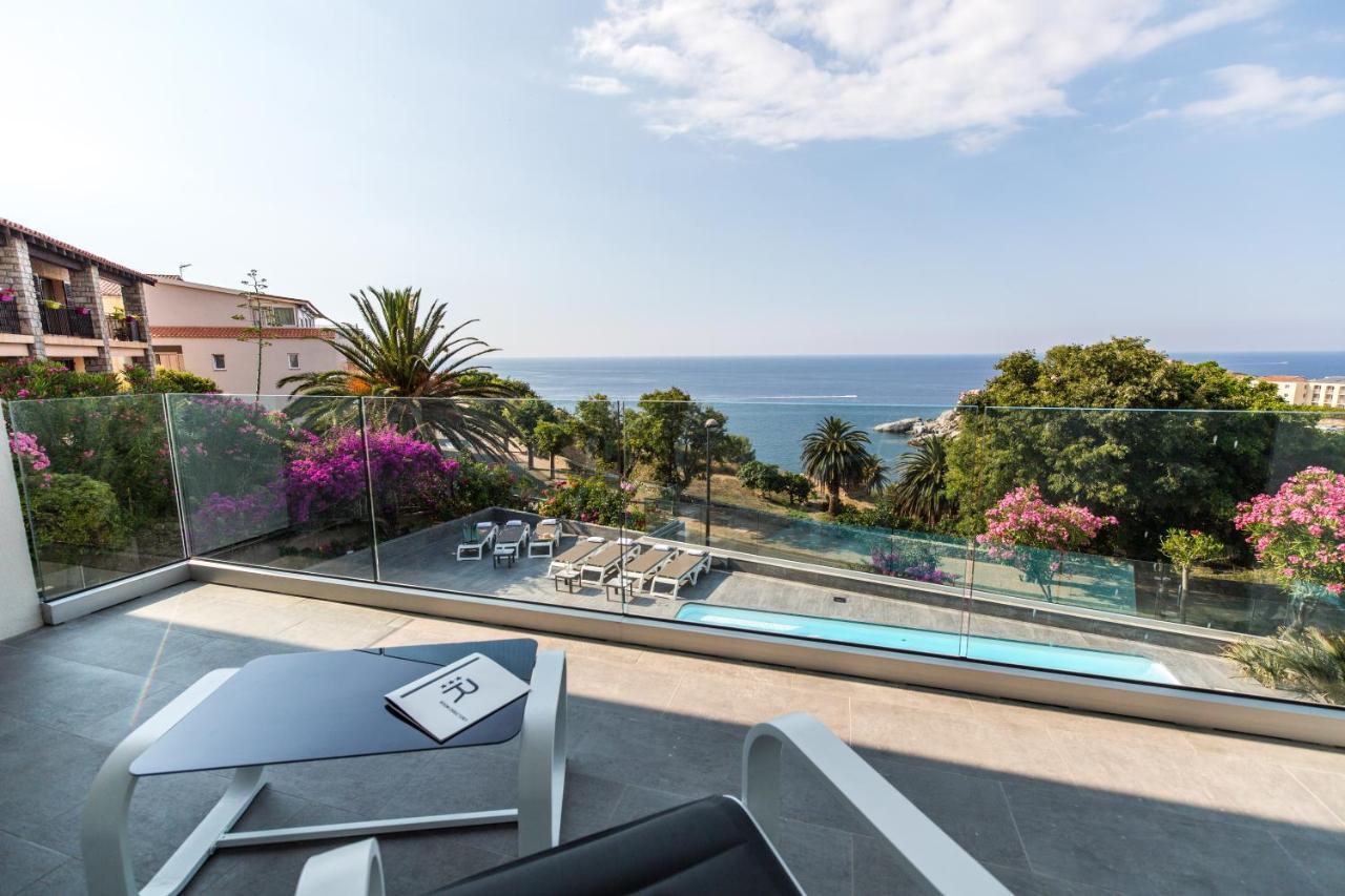Hotel Villa R Calvi  Buitenkant foto