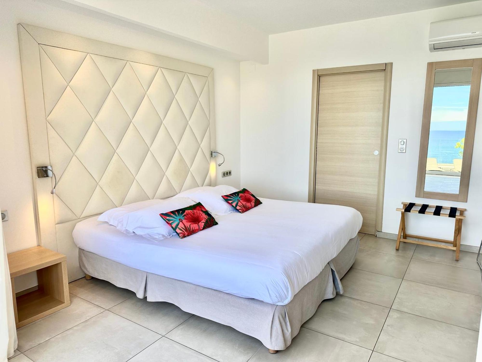 Hotel Villa R Calvi  Buitenkant foto